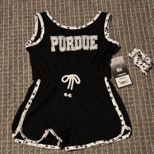 Colosseum Black and White Toddler Romper with Floral Scrunchie